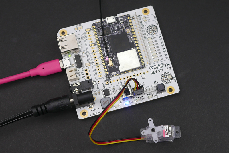 servo connected to dev kit