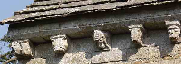 Corbels along the east end of the south face
